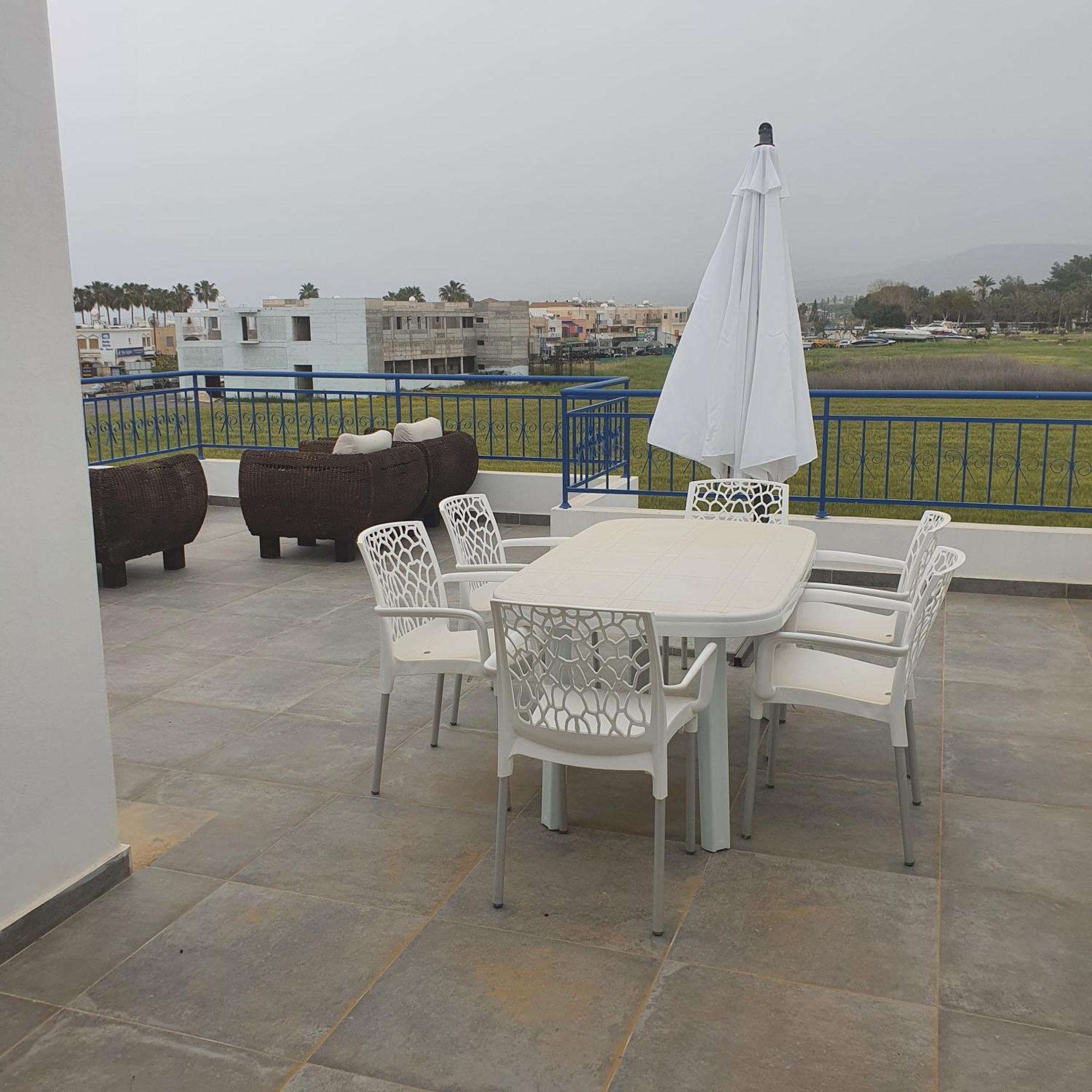G&E Harbour Apartments Lachi Luaran gambar