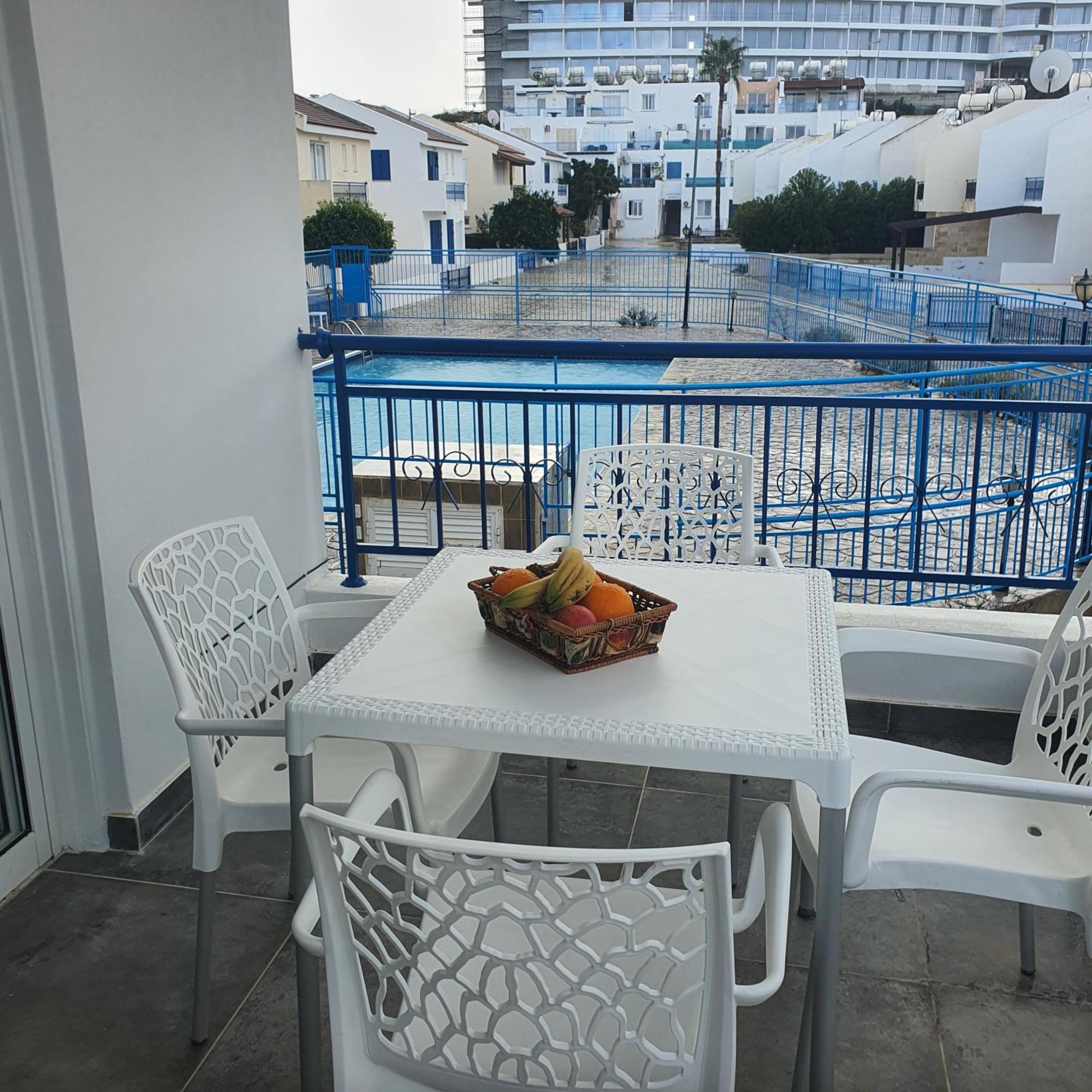 G&E Harbour Apartments Lachi Luaran gambar